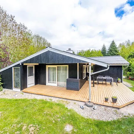 Holiday home Lxxiii